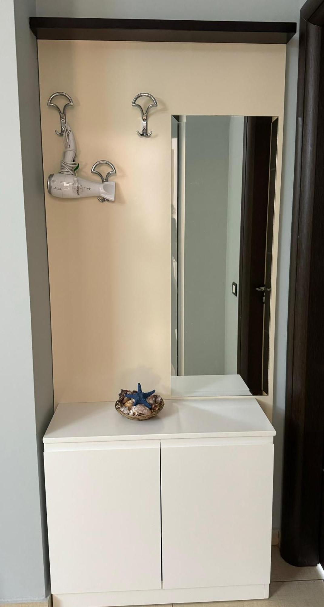 Apartment H
